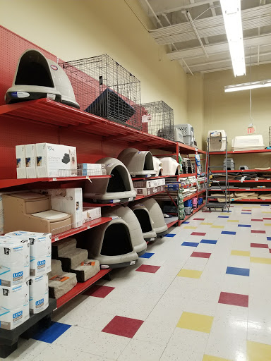Pet Supply Store «Petco Animal Supplies», reviews and photos, 855 E Bidwell St, Folsom, CA 95630, USA