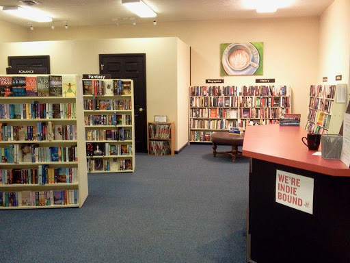 Between the Covers, 12330 James St #55b, Holland, MI 49424, USA, 