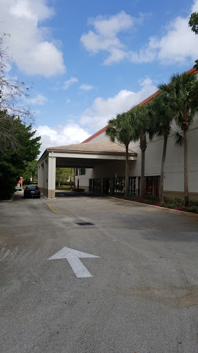 Self-Storage Facility «Public Storage», reviews and photos, 2707 Executive Park Dr, Weston, FL 33331, USA