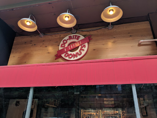 Donut Shop «Do-Rite Donuts & Coffee», reviews and photos, 50 W Randolph St, Chicago, IL 60601, USA