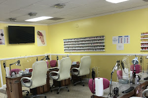 Julie Nails & Spa