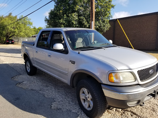 KM Auto Sales, 2018 TX-16, Bandera, TX 78003, USA, 