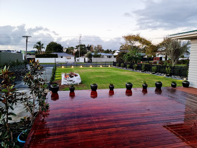 The Decking Specialist - Piha