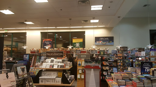 Book Store «Barnes & Noble», reviews and photos, 7849 N Blackstone Ave, Fresno, CA 93720, USA