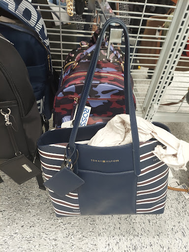 Clothing Store «Ross Dress for Less», reviews and photos, 1900 McLoughlin Blvd, Oregon City, OR 97045, USA