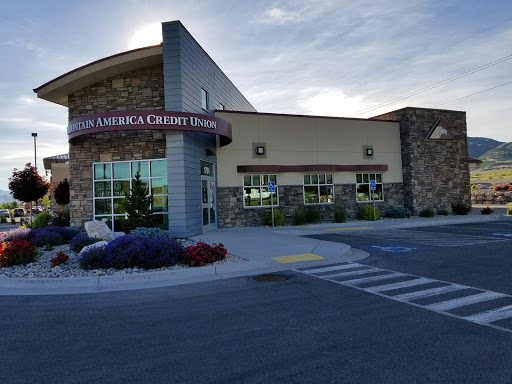 Mountain America Credit Union, 1704 E. Timpanogos Highway, Lehi, UT 84043, Loan Agency