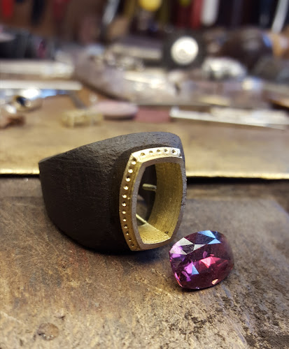 Reviews of Chris Simpson Designs in Bournemouth - Jewelry