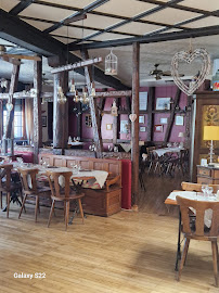 Atmosphère du Restaurant de spécialités alsaciennes Restaurant Aux 3 Roses EPFIG - n°2