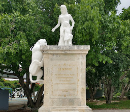 Monument to the Mother photo