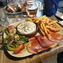 Plats et boissons du Restaurant Brasserie Le Tivoli à Limoux - n°5
