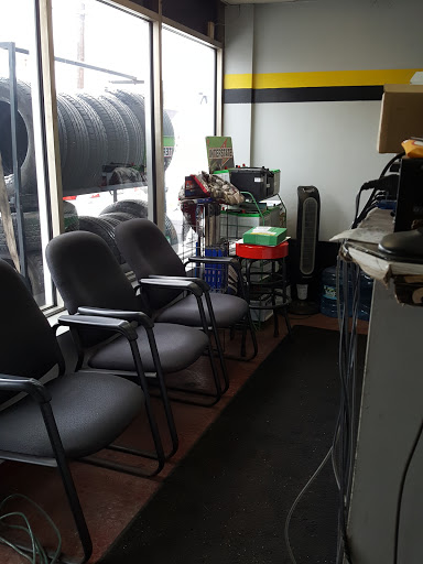 Auto Repair Shop «Meineke Car Care Center», reviews and photos, 972 Main St, Winchester, MA 01890, USA