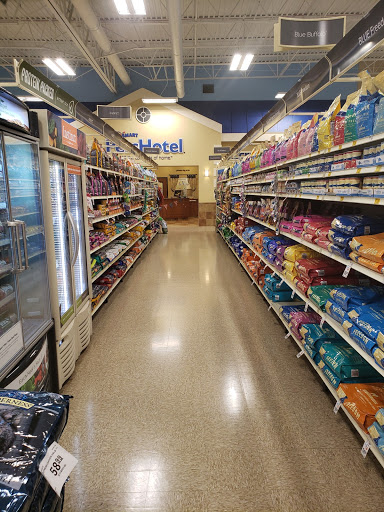 Pet Supply Store «PetSmart», reviews and photos, 350 Fifth St, Oswego, IL 60543, USA