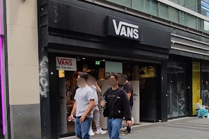 VANS Store Cologne image