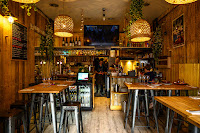 Photos du propriétaire du Bar-restaurant à huîtres LE CABANON à Toulouse - n°1