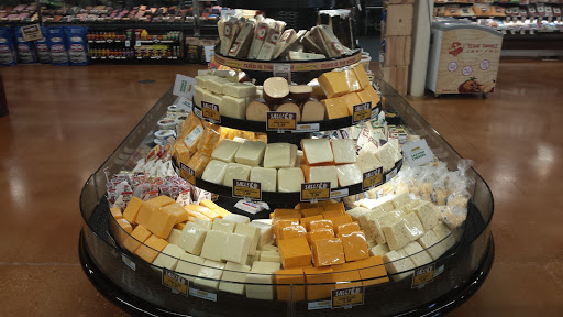 Grocery Store «Fresh Thyme Farmers Market- Greenwood IN», reviews and photos, 8750 US-31, Indianapolis, IN 46227, USA