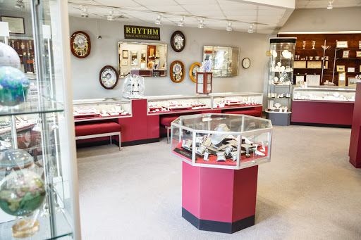 Jewelry Repair Service «Dunbar Jewelers», reviews and photos, 435 Hartford Turnpike, Vernon, CT 06066, USA