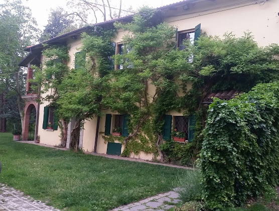 Photo Appartamenti Via della Guarduzza 40065 Livergnano