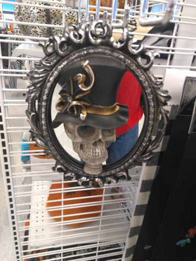 Clothing Store «Ross Dress for Less», reviews and photos, 1720 Douglas Rd, Oswego, IL 60543, USA