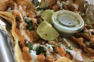 Tacos El Guero Guey image