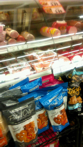 Supermarket «Foodland», reviews and photos, 701 Donner Ave, Monessen, PA 15062, USA