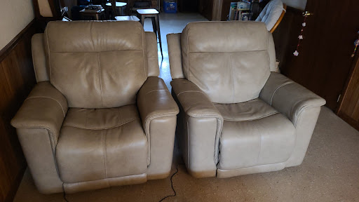 Furniture Store «Levin Furniture», reviews and photos, 16960 Sprague Rd, Middleburg Heights, OH 44130, USA