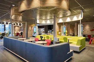 McDonald's Restaurant image