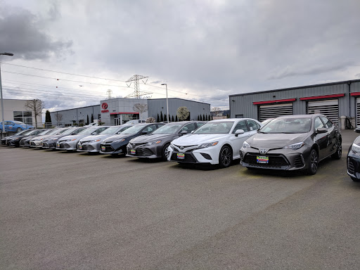 Toyota Dealer «Doxon Toyota of Auburn», reviews and photos, 3405 Auburn Way N, Auburn, WA 98002, USA