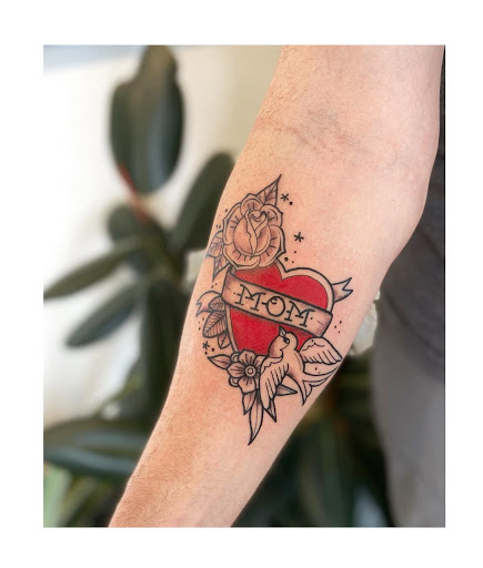Explore sub tattoo ideas, creative tattoo ideas in Moline, available at ARTIST AIMEE TATTOOS - AF Tattoo Studio