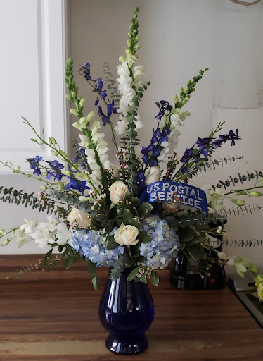 Florist «Dino Designs of Baltimore», reviews and photos, 330 N Charles St, Baltimore, MD 21201, USA