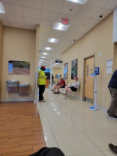 Used Car Dealer «CarMax», reviews and photos, 16110 North Fwy, Houston, TX 77090, USA