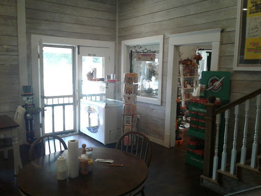 Florist «Sweetie Pies Florist», reviews and photos, 26015 FM 2090, Splendora, TX 77372, USA