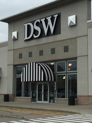 Shoe Store «DSW Designer Shoe Warehouse», reviews and photos, 747 Donald Lynch Blvd, Marlborough, MA 01752, USA