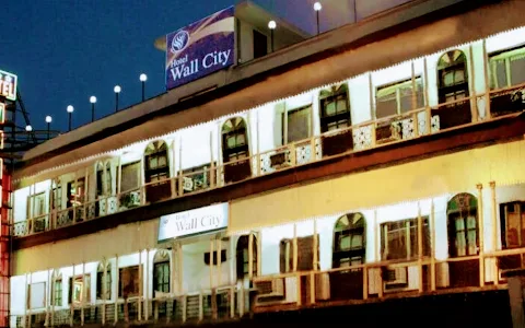 Hotel Wall City image