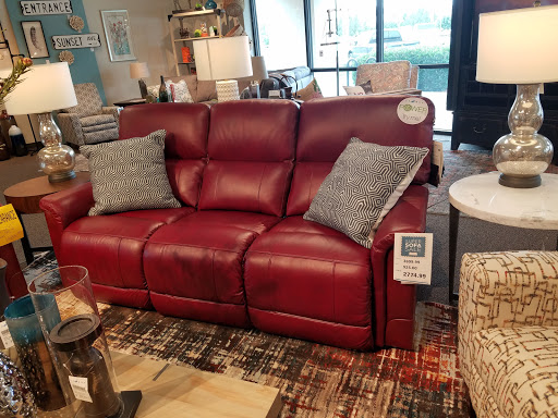 Furniture Store «La-Z-Boy Furniture Galleries», reviews and photos, 3970 Rickey St SE, Salem, OR 97317, USA