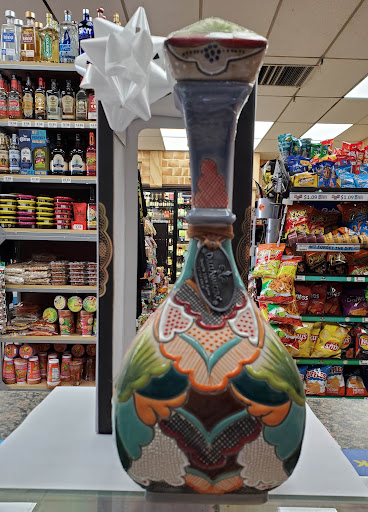 Liquor Store «Villa Liquor», reviews and photos, 1467 Main Street, Santa Ana, CA 92707, USA