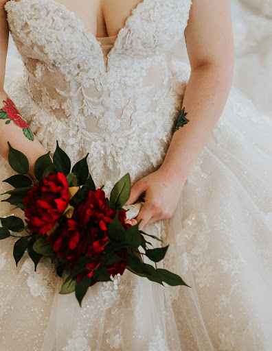 Bridal Shop «Here Comes the Bride», reviews and photos, 190 N Swift Rd, Addison, IL 60101, USA