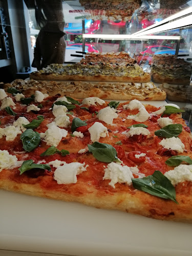 Romatella - Pinsa Romana - Πίτσα