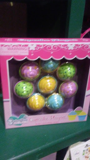 American Restaurant «Cracker Barrel Old Country Store», reviews and photos, 3701 Elmsley Ct, Greensboro, NC 27406, USA