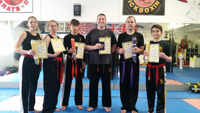 Comments and reviews of Roche Blackbelt Academy