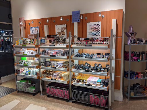 Cosmetics Store «The Cosmetics Company Store», reviews and photos, 4951 International Dr, Orlando, FL 32819, USA