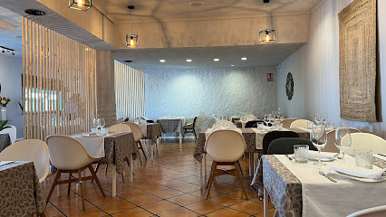 Restaurante Santa Clara La Eliana - C/ Tuéjar, 15, 46183 L,Eliana, Valencia, Spain
