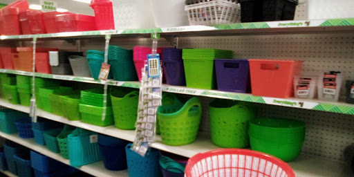 Dollar Store «Dollar Tree», reviews and photos, 399 E Broad St, Bridgeton, NJ 08302, USA