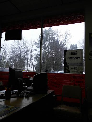 Auto Repair Shop «Leonard & Sons Complete Car Care», reviews and photos, 5157 Cass Elizabeth Rd, Waterford Twp, MI 48327, USA