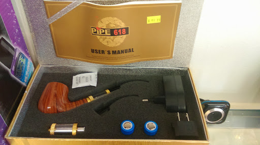 Vaporizer Store «Arlington Vape Tobacco & Hookah», reviews and photos, 1201 S Hayes St, Arlington, VA 22202, USA