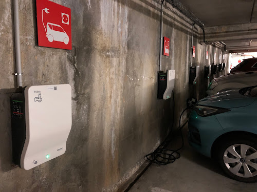 Station de recharge pour véhicules électriques à Boulogne-sur-Mer