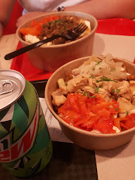 Photo n°67 de HANGOVER Fresh Poutine à Grenoble ()