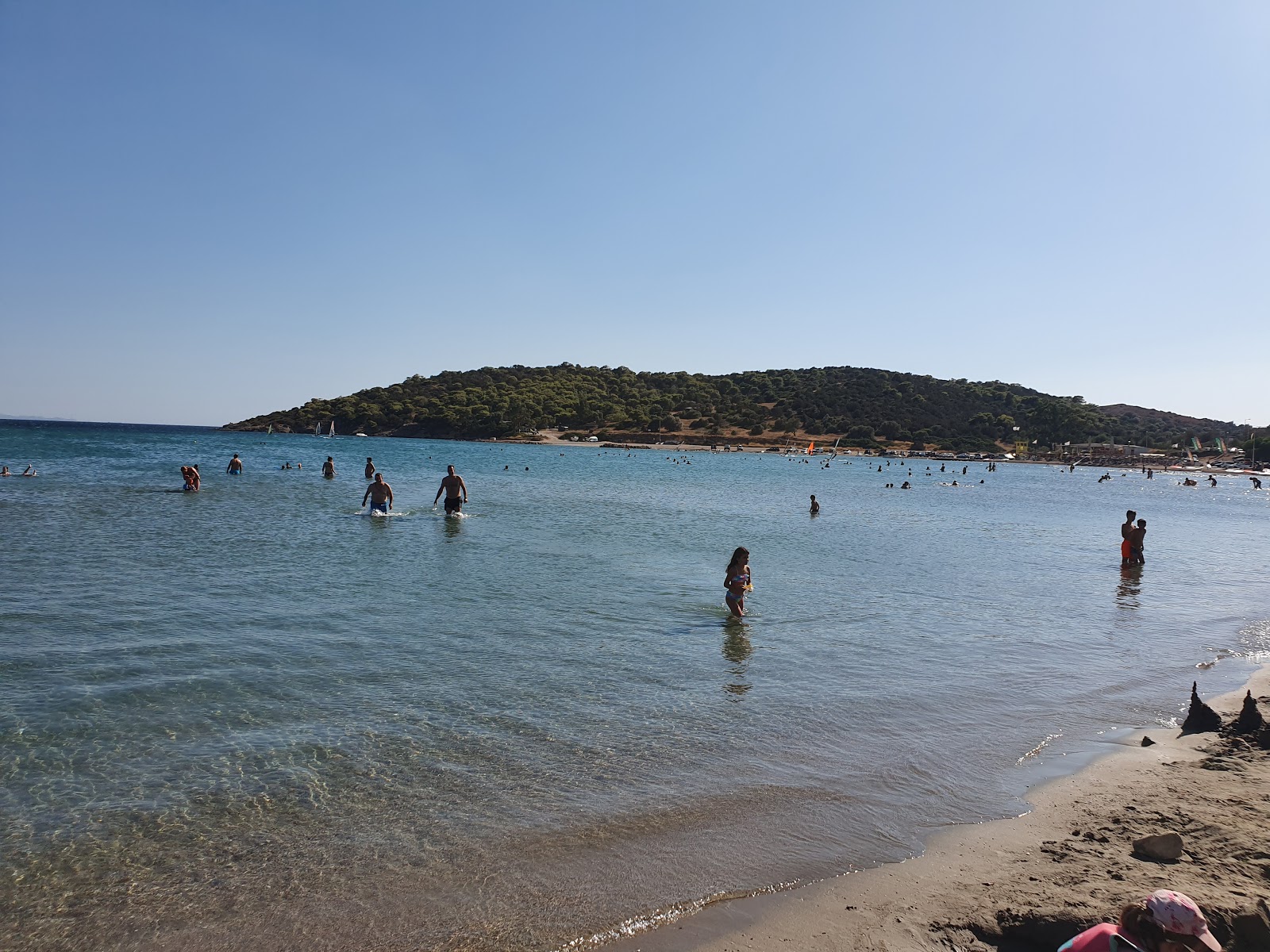 Photo de Paralia Anavissou - recommandé pour les voyageurs en famille avec des enfants
