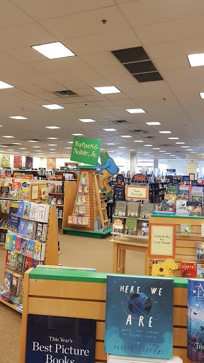 Book Store «Barnes & Noble», reviews and photos, 1923 W Malvern Ave, Fullerton, CA 92833, USA