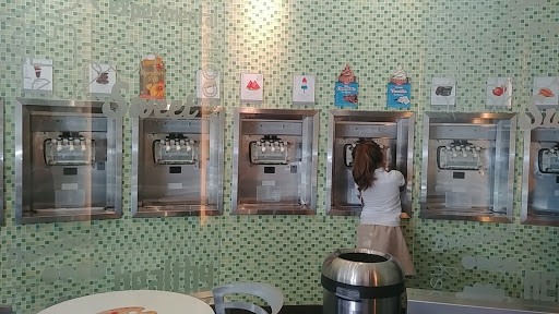 Frozen Yogurt Shop «Yogurtland», reviews and photos, 6851 Amador Plaza Rd # 102, Dublin, CA 94568, USA