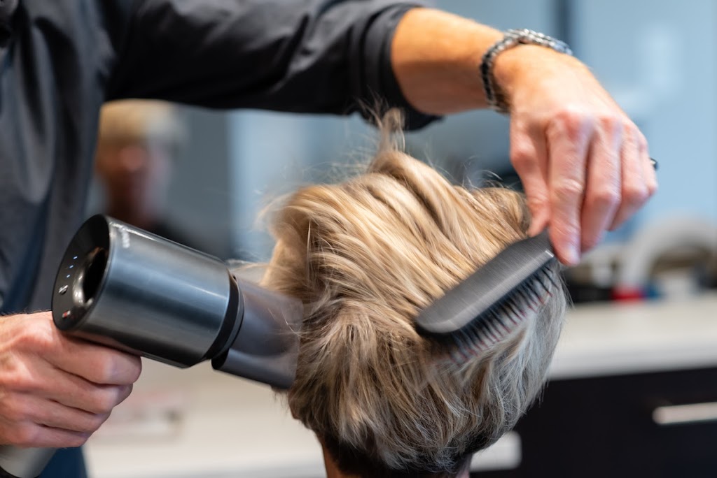 Wesley James Salon 60514